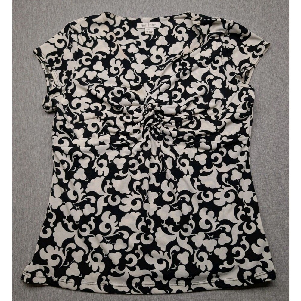 White House, Black market V-neck sleeveless Blouse Size XL